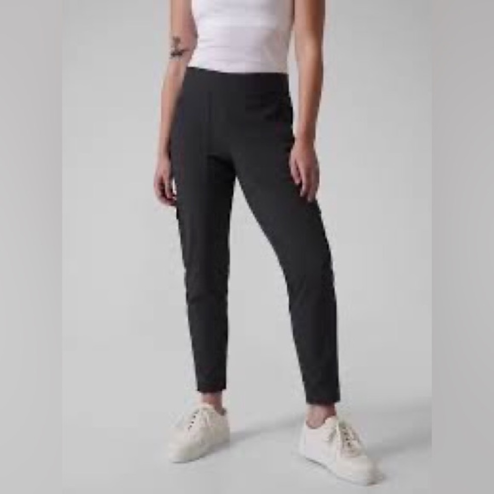 Athleta Chelsea Cargo Lined Ankle Pants Black Size 10